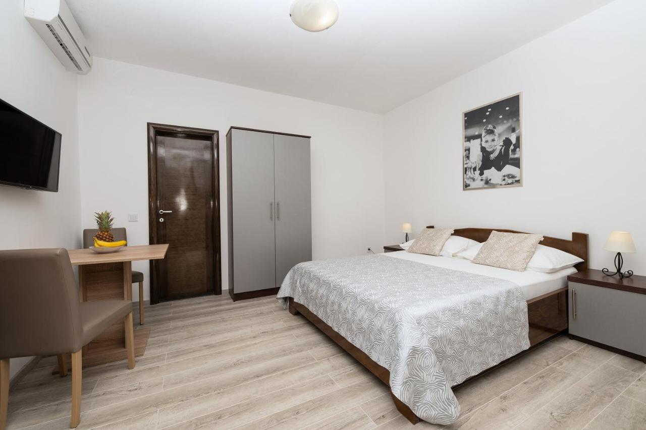 Bilin san Apartment Baska Voda Luaran gambar