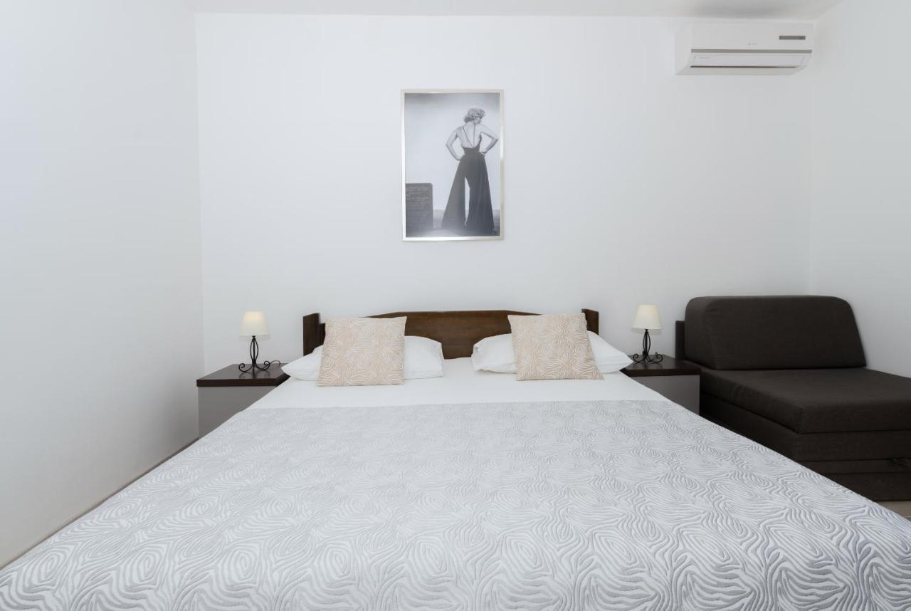 Bilin san Apartment Baska Voda Bilik gambar