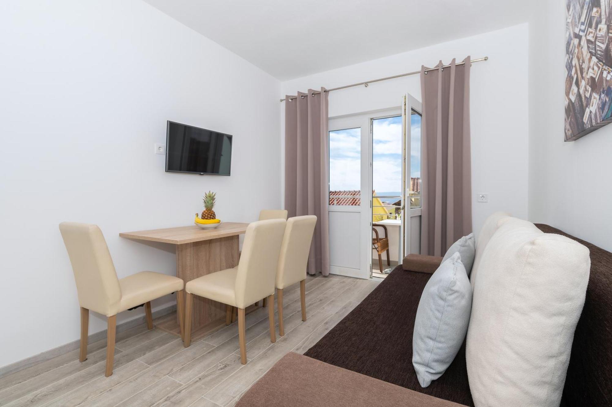 Bilin san Apartment Baska Voda Bilik gambar