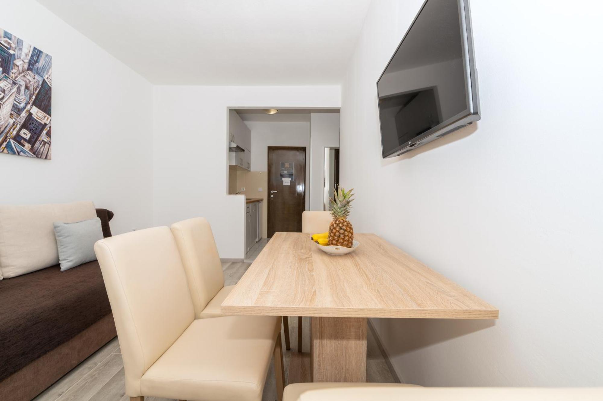 Bilin san Apartment Baska Voda Bilik gambar