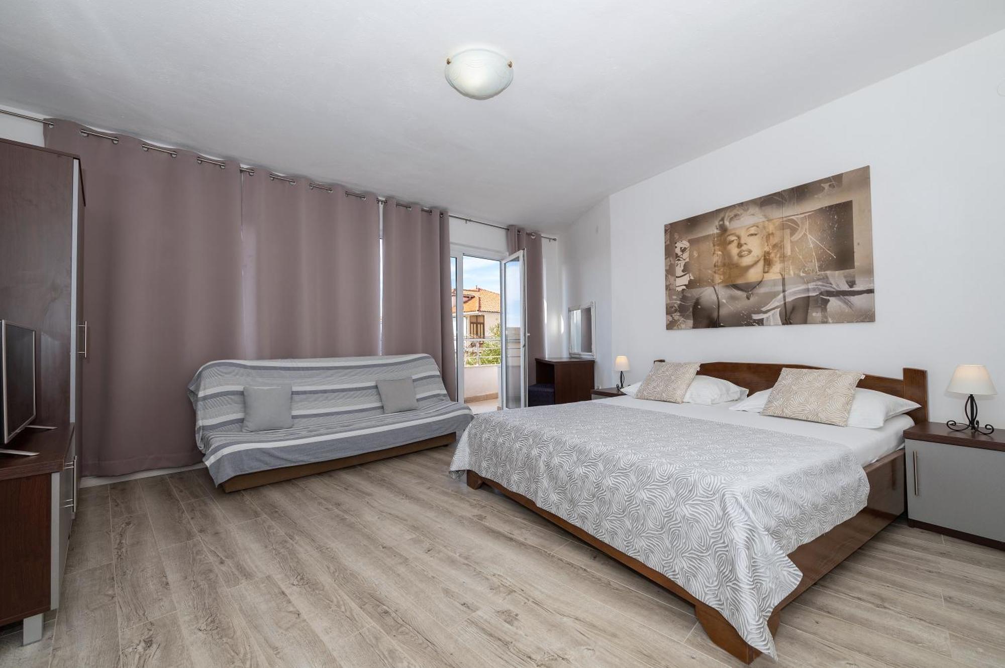 Bilin san Apartment Baska Voda Bilik gambar